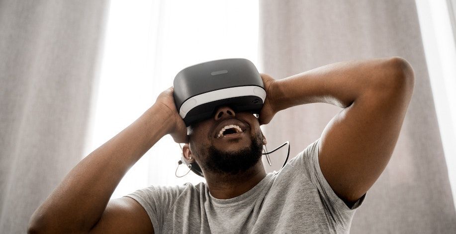 The Strength of Anonymity in Virtual Reality