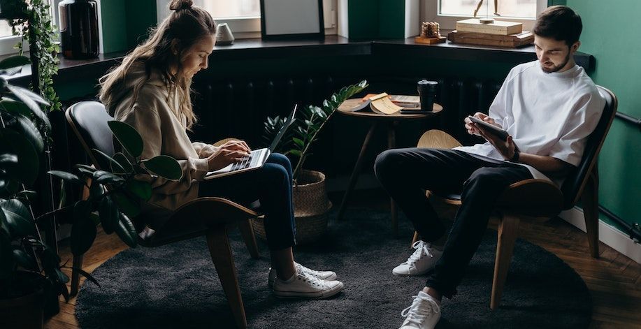 Using Digital Tools to Improve Productivity for Leaders